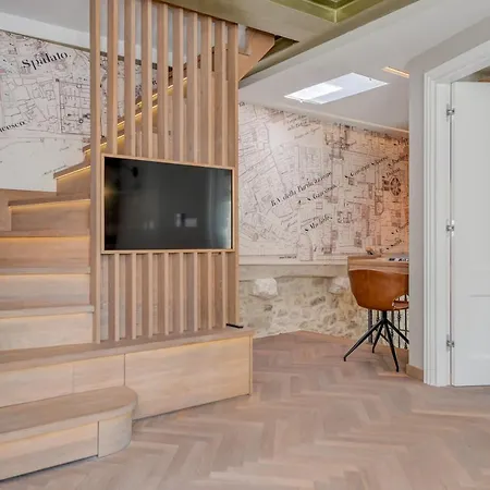 Palace Luxury Retreat Appartamento