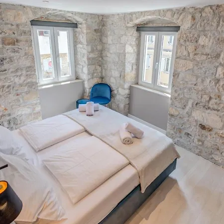아파트 Palace Luxury Retreat