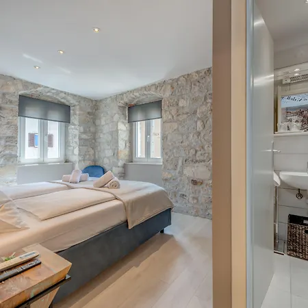 Palace Luxury Retreat - Old Town *