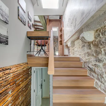 Palace Luxury Retreat *