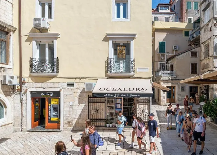 Palace Luxury Retreat Split